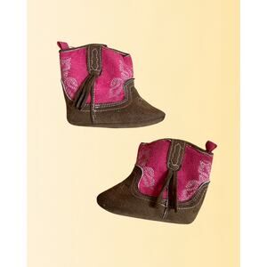 Cowgirl crib shoes